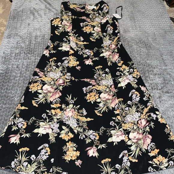 NWT Danny & Nicole 2 Piece Blazer and Maxi Dress. Size 18. - Picture 7 of 16